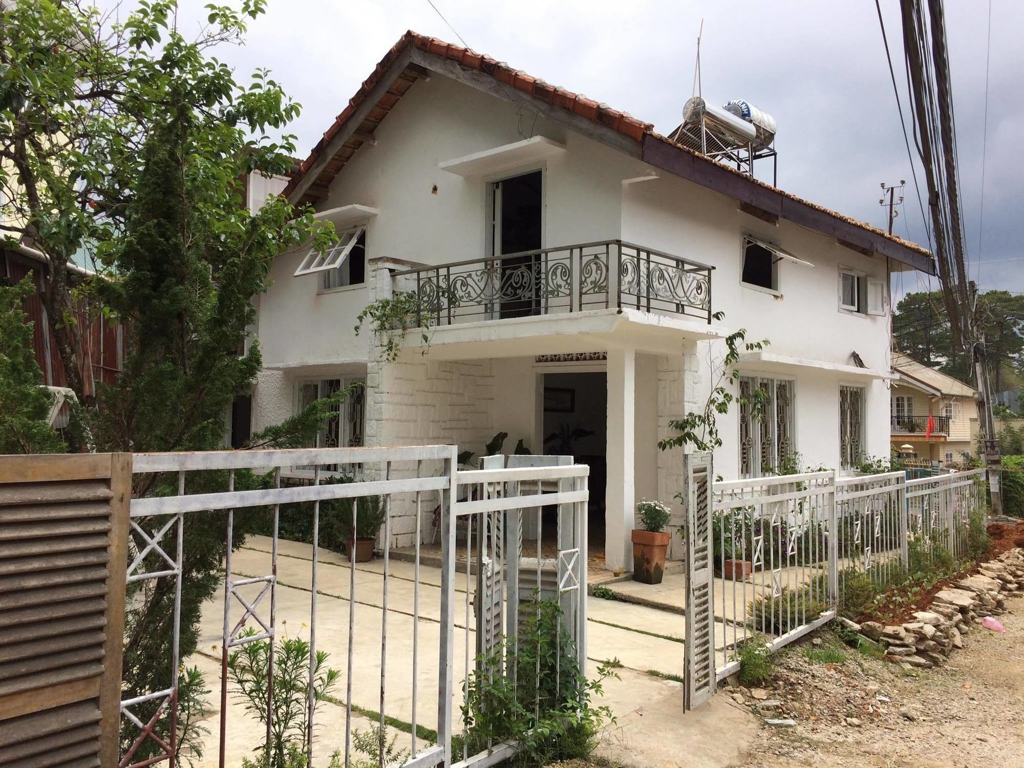 Di House Hotel Da Lat Exterior photo